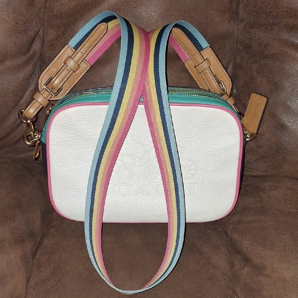 Coach White and Green Bag Pebbled Leather with Embossed Logo - Picture 7 of 11